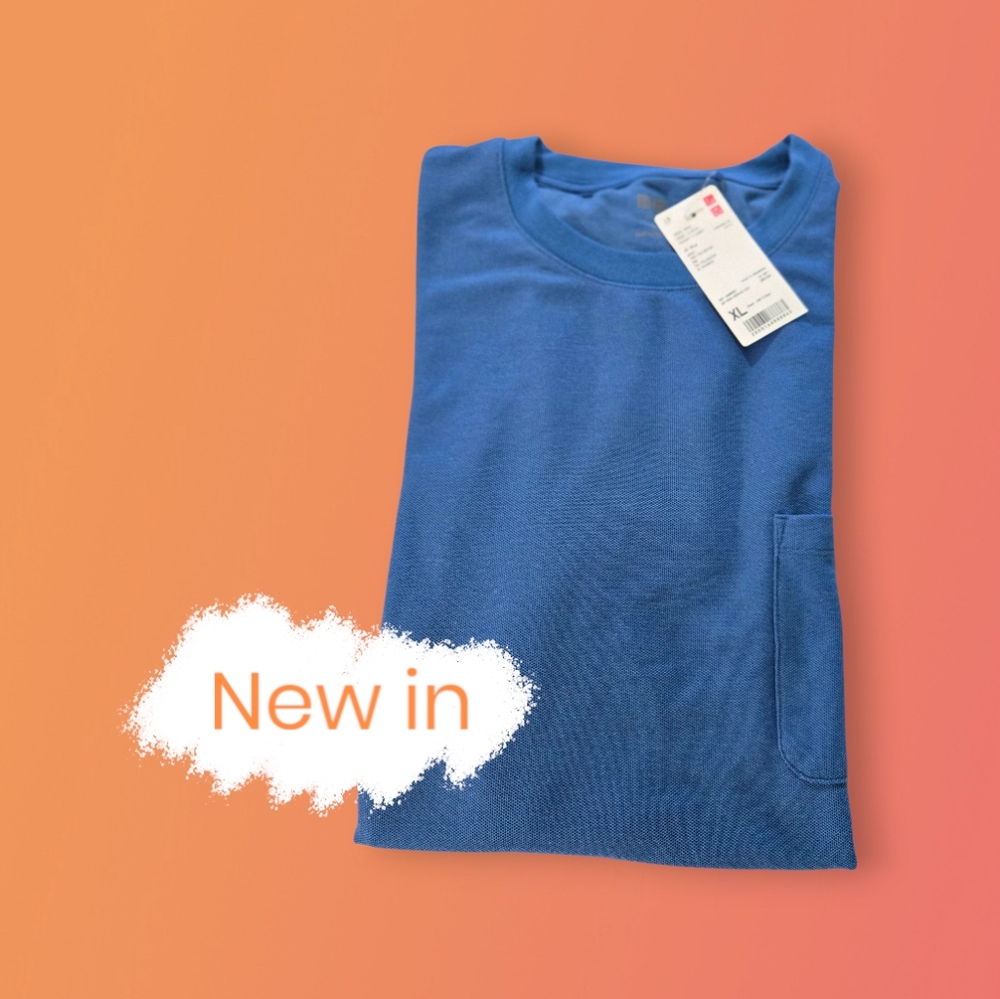 Uniqlo Men's Short Sleeve Tee in Sky Blue